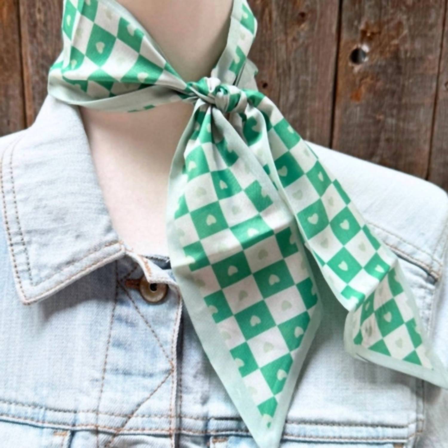 Women's Checkered Skinny Wild Rag Scarf In Green
