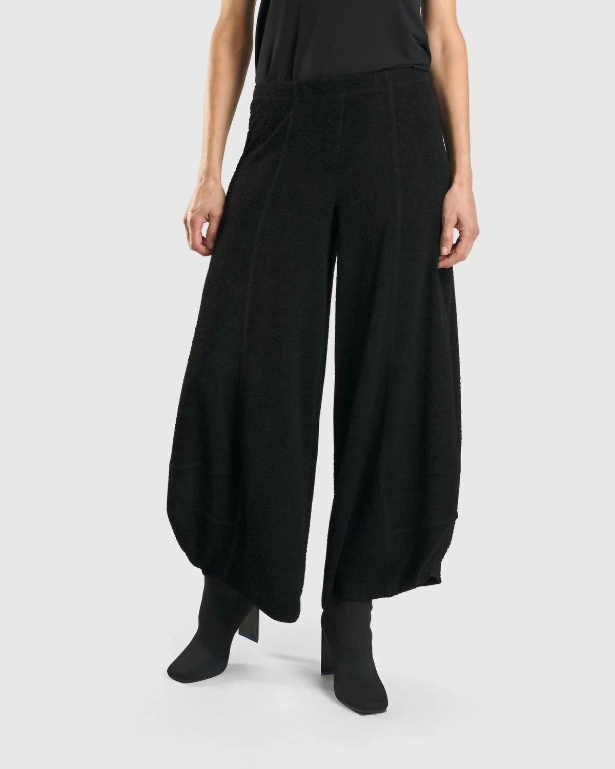 Jacquard Punto Pants In Black