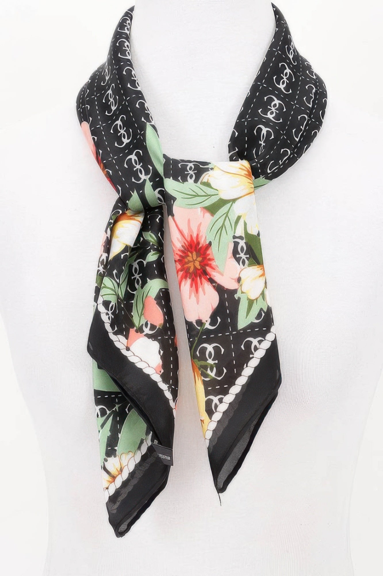 Vibrant Floral Print Bandana for Everyday Charm