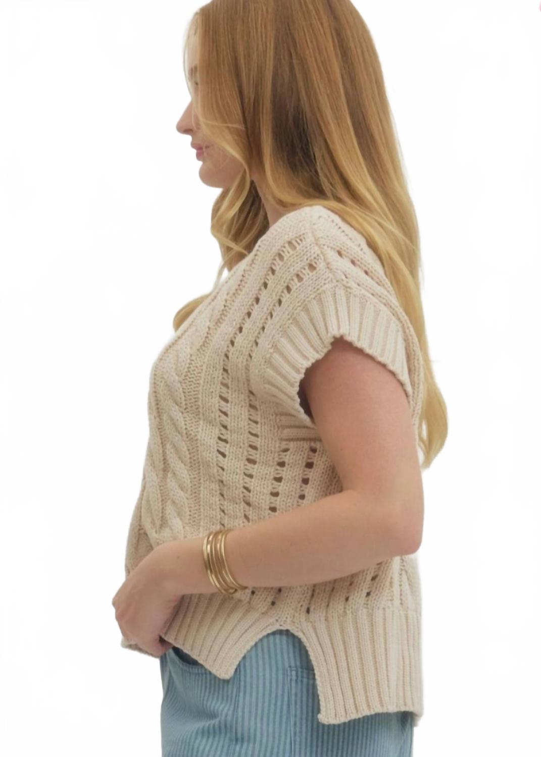 Alice Cable Knit Short Sleeve Sweater In Oatmeal
