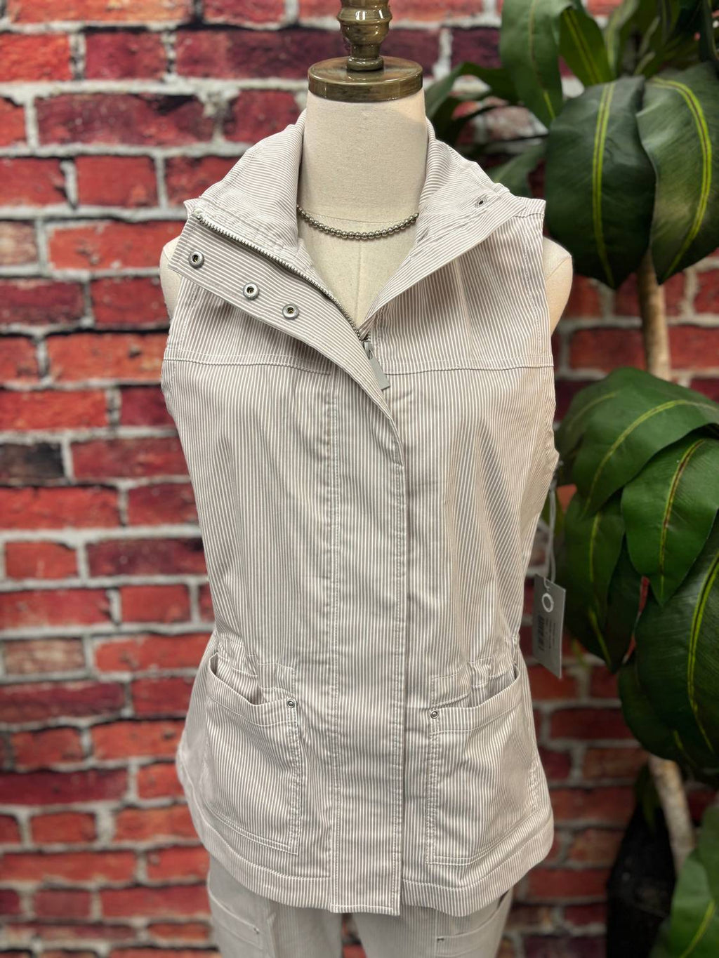 Women's Cool Tech Stripe Utility Vest In Multi