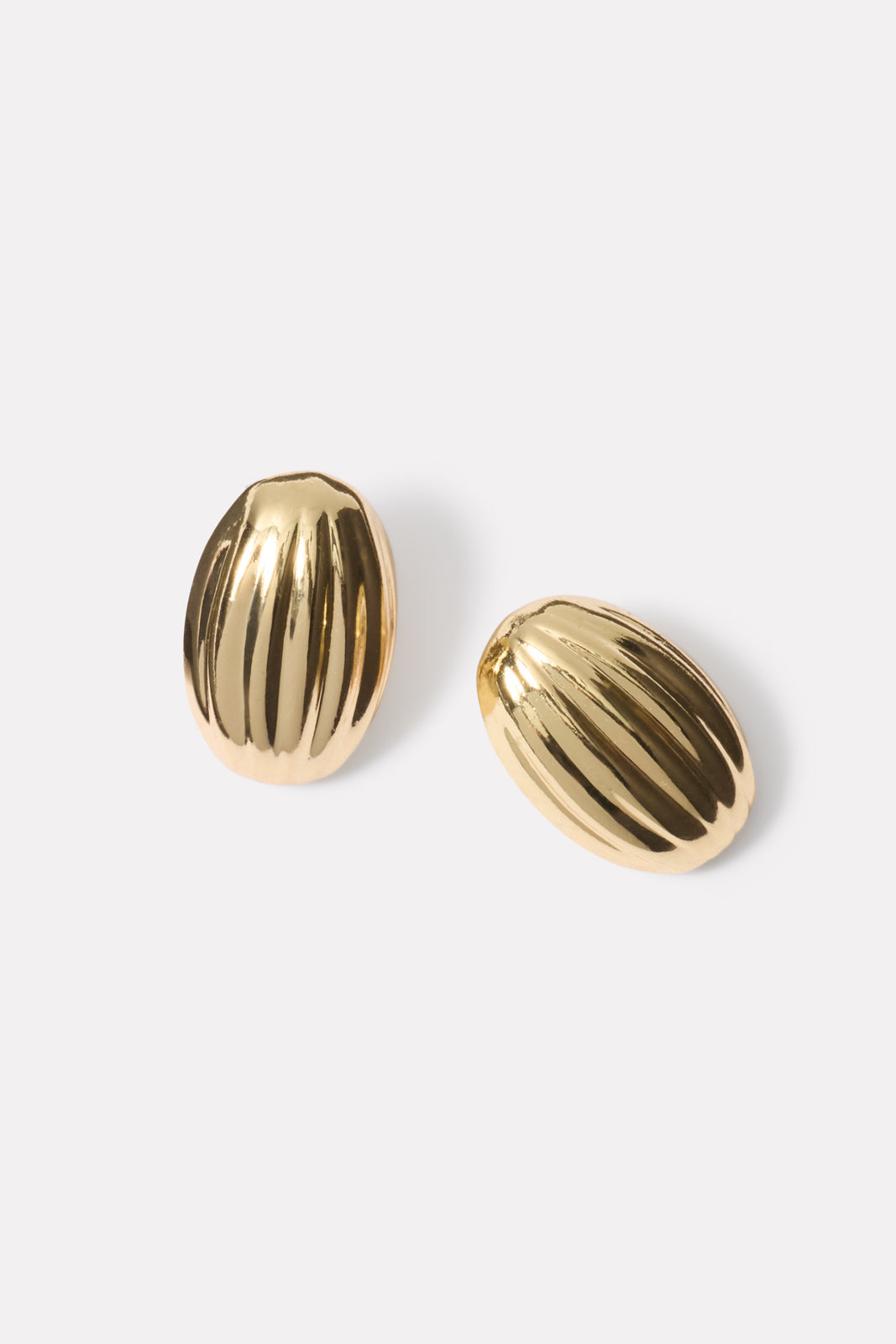 Women's Rhiannon Button Earring