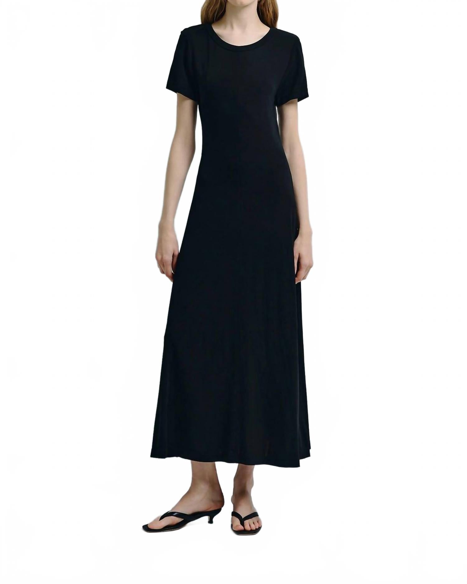 Ciles Maxi Dress In Black
