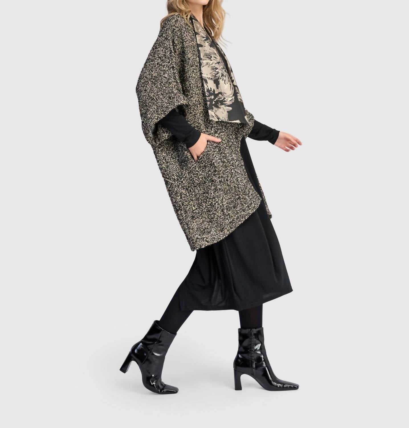 Delice Boucle Coat In Glow