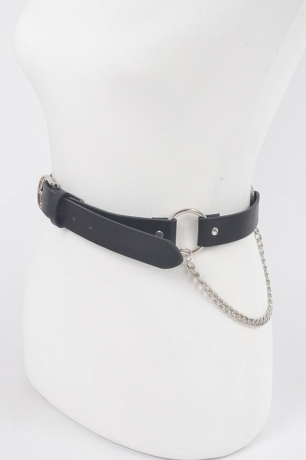 Modern Chain Belt with Back Accent for Elevated Style