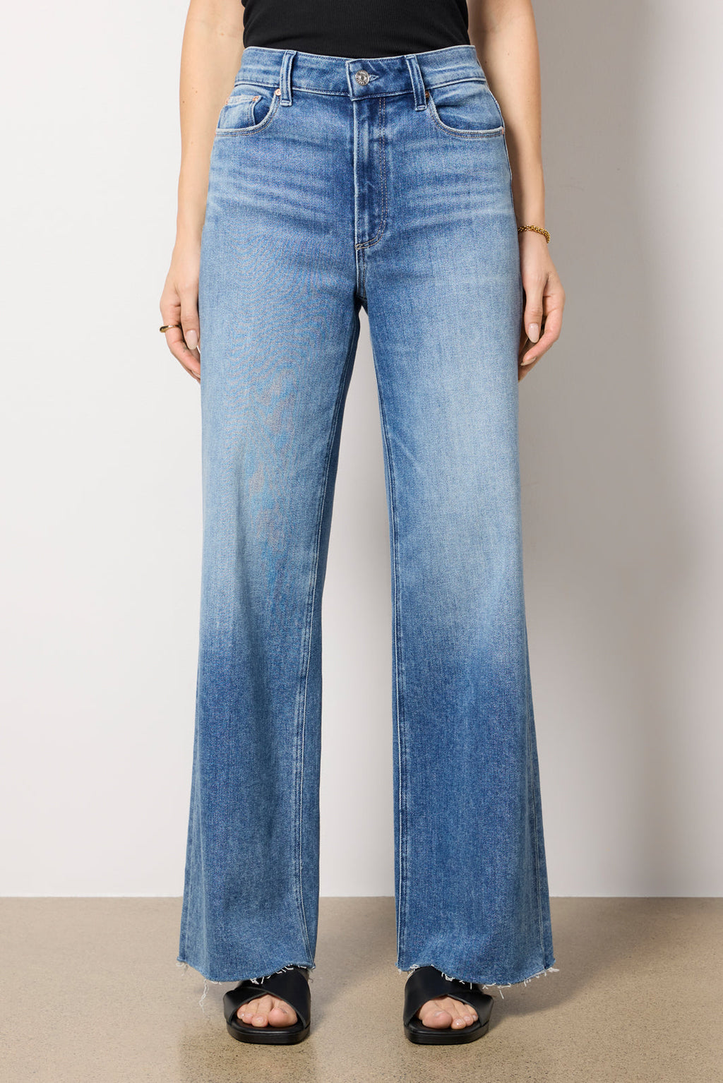 Women's Anessa 31' w/ Raw Hem Jeans