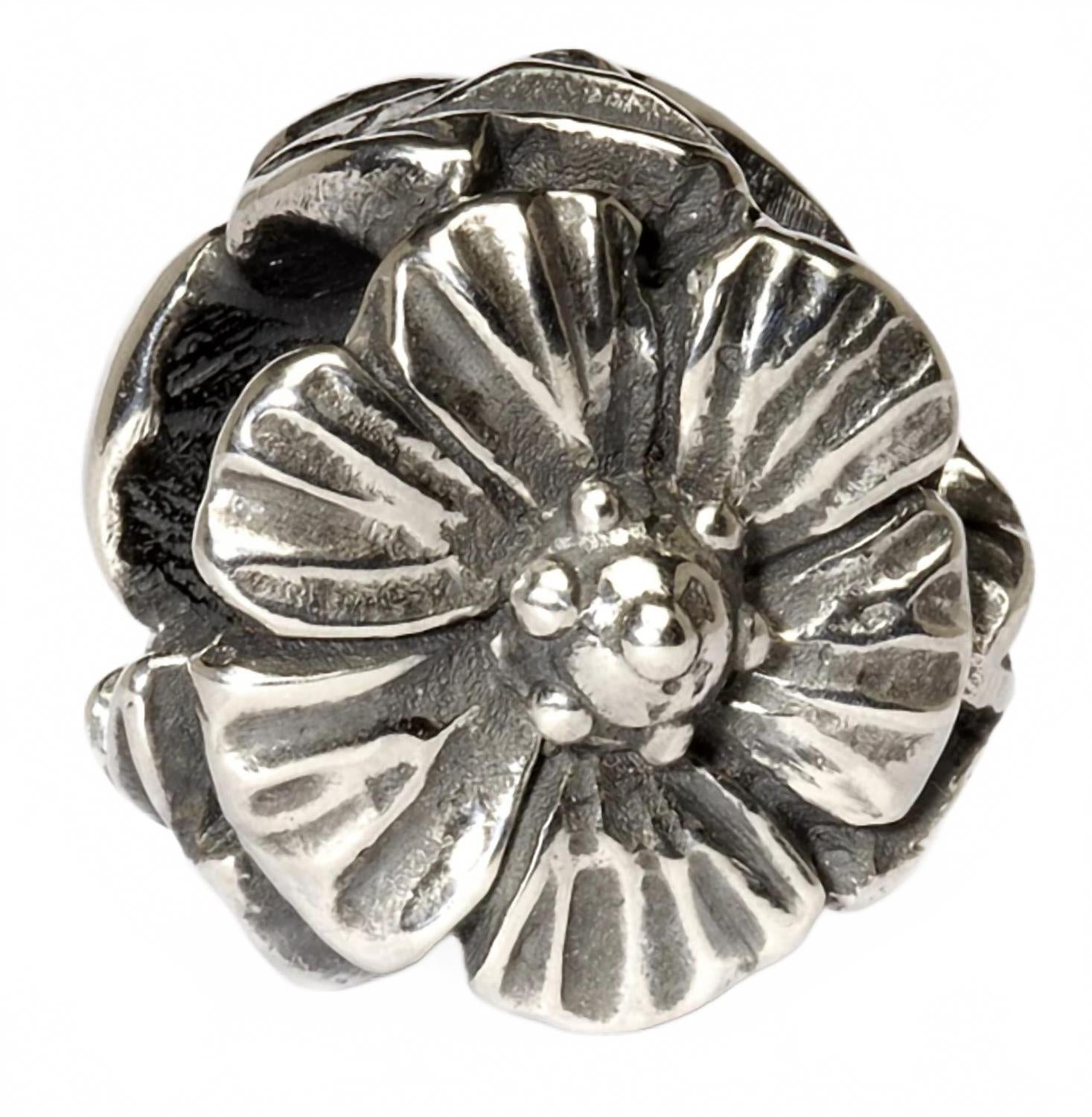 Women's Fantasy Rose Pendant In Silver
