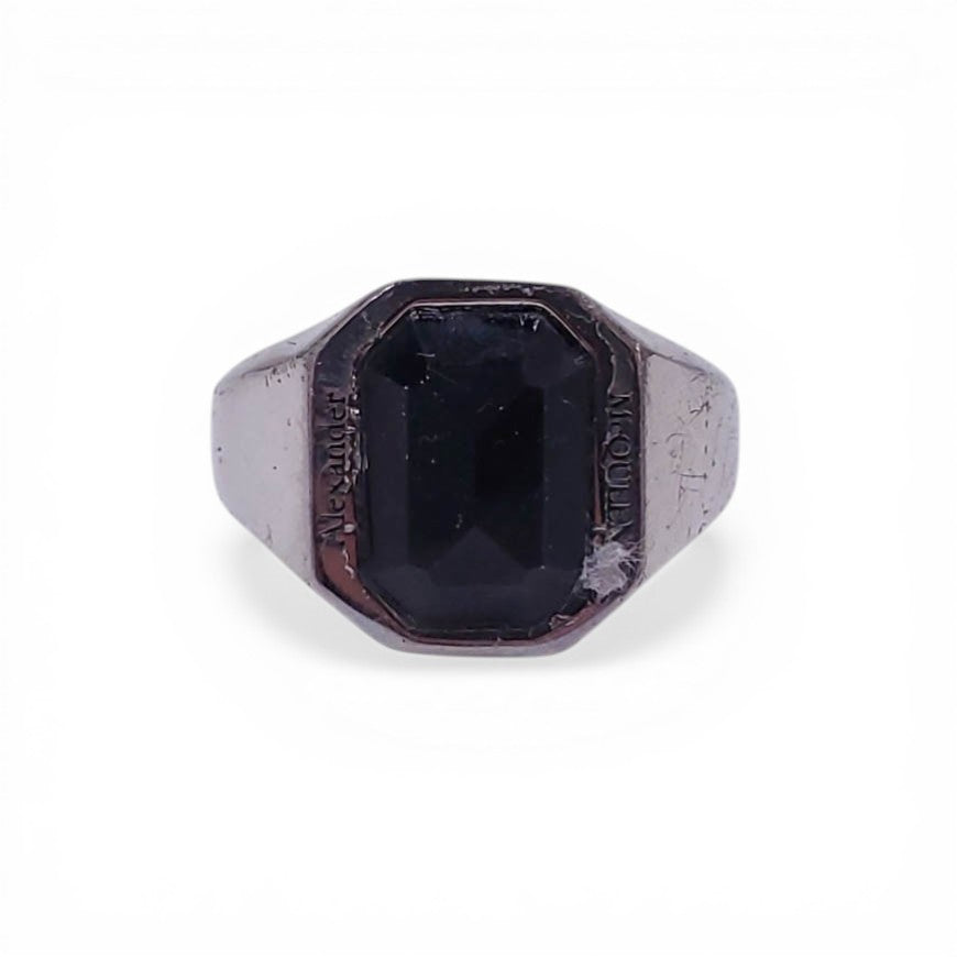 ALEXANDER MCQUEEN UNISEX SILVER AND BLACK SIGNET LOGO RING - SIZE 10