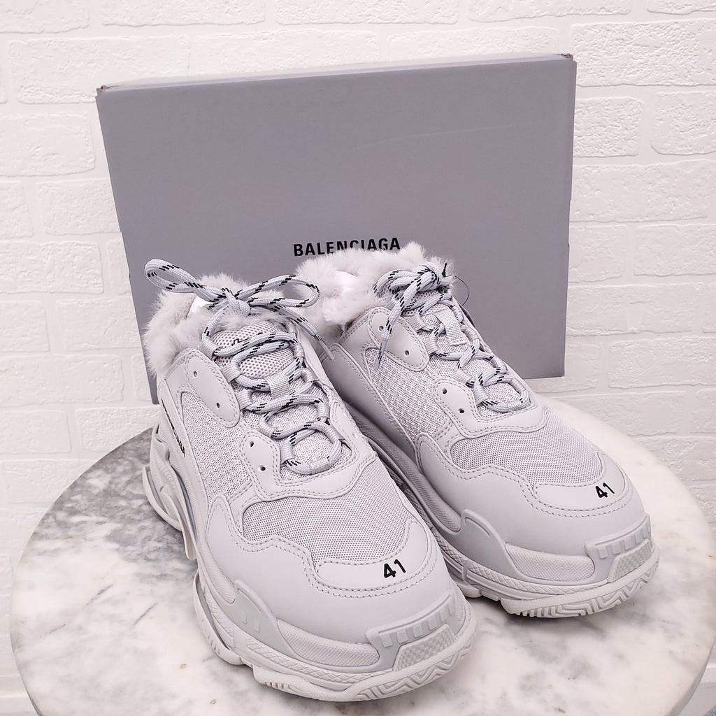 BALENCIAGA GREY TRIPLE S SNEAKERS - SIZE 41