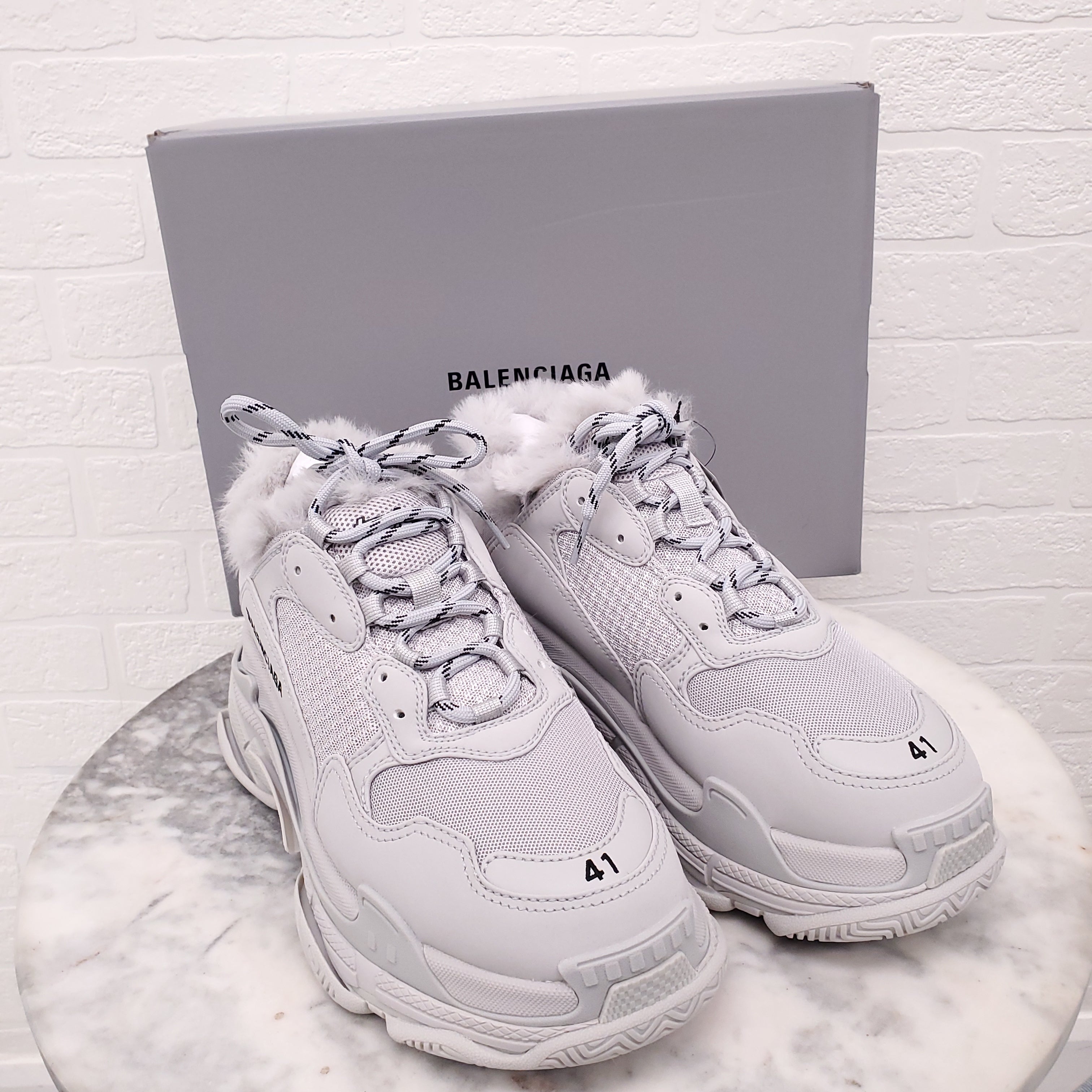 BALENCIAGA GREY TRIPLE S SNEAKERS - SIZE 41