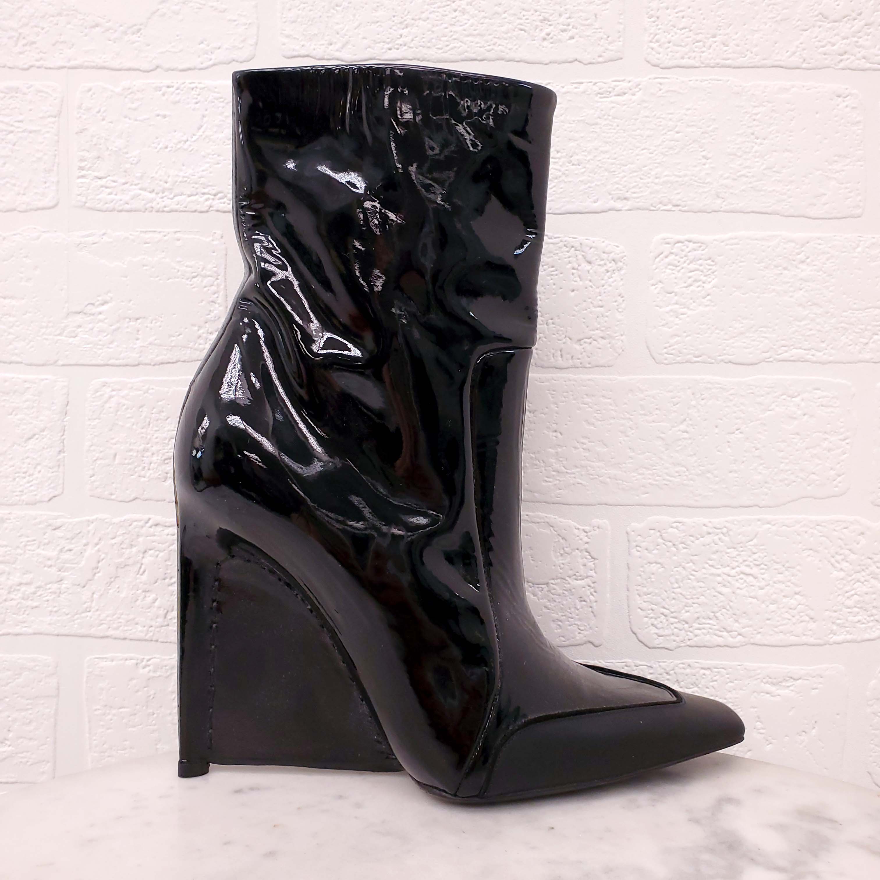 BALENCIAGA PATENT SQUARE-TOE BOOTS - SIZE 38