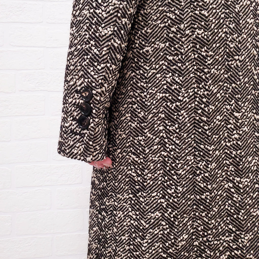 BOTTEGA VENETA BROWN HERRINGBONE LONG COAT WITH TRIANGLE POCKET - SIZE 38