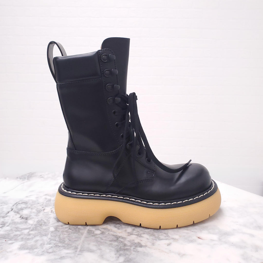 BOTTEGA VENETA THE SWELL LACE UP BOOTS - SIZE 35