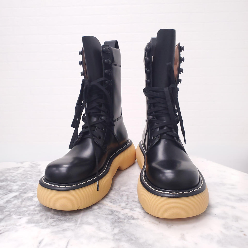 BOTTEGA VENETA THE SWELL LACE UP BOOTS - SIZE 35