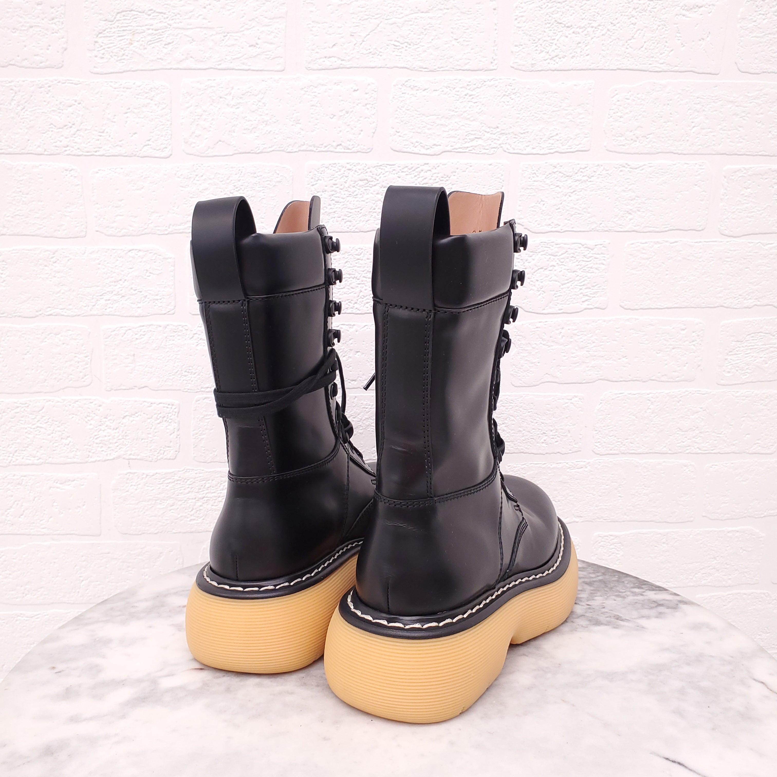 BOTTEGA VENETA THE SWELL LACE UP BOOTS - SIZE 35