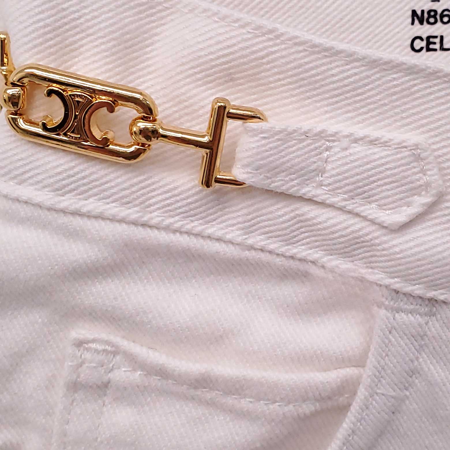 CELINE WHITE STRAIGHT LEG TRIOMPHE JEANS - SIZE 24