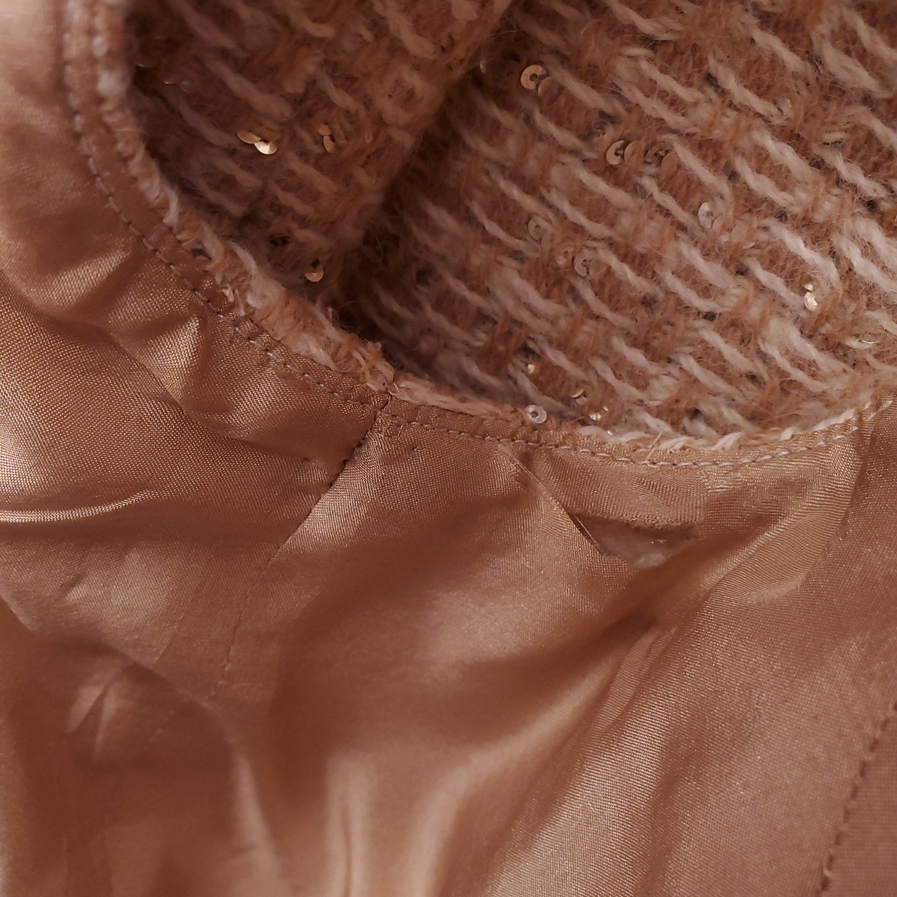 CHANEL 2000 TAN AND CREAM METALLIC SEQUIN THREE-PIECE SUIT - SIZE 36
