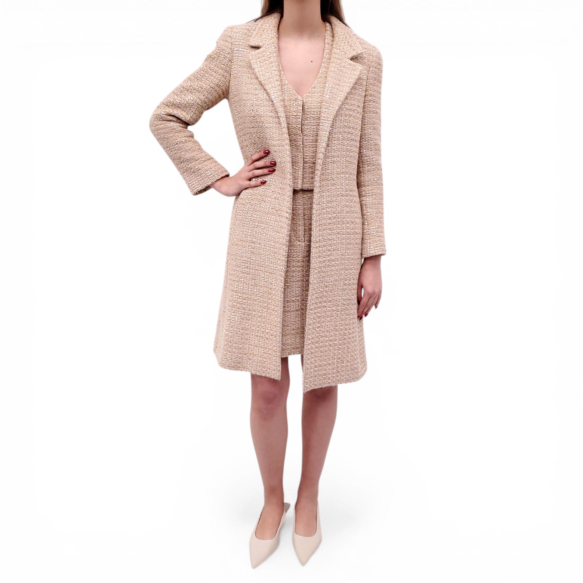CHANEL 2000 TAN AND CREAM METALLIC SEQUIN THREE-PIECE SUIT - SIZE 36