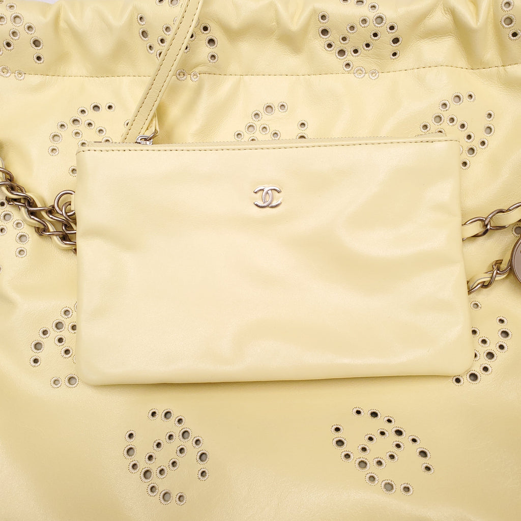 CHANEL 2025 YELLOW EMBROIDERED CALFSKIN SMALL 22 BAG