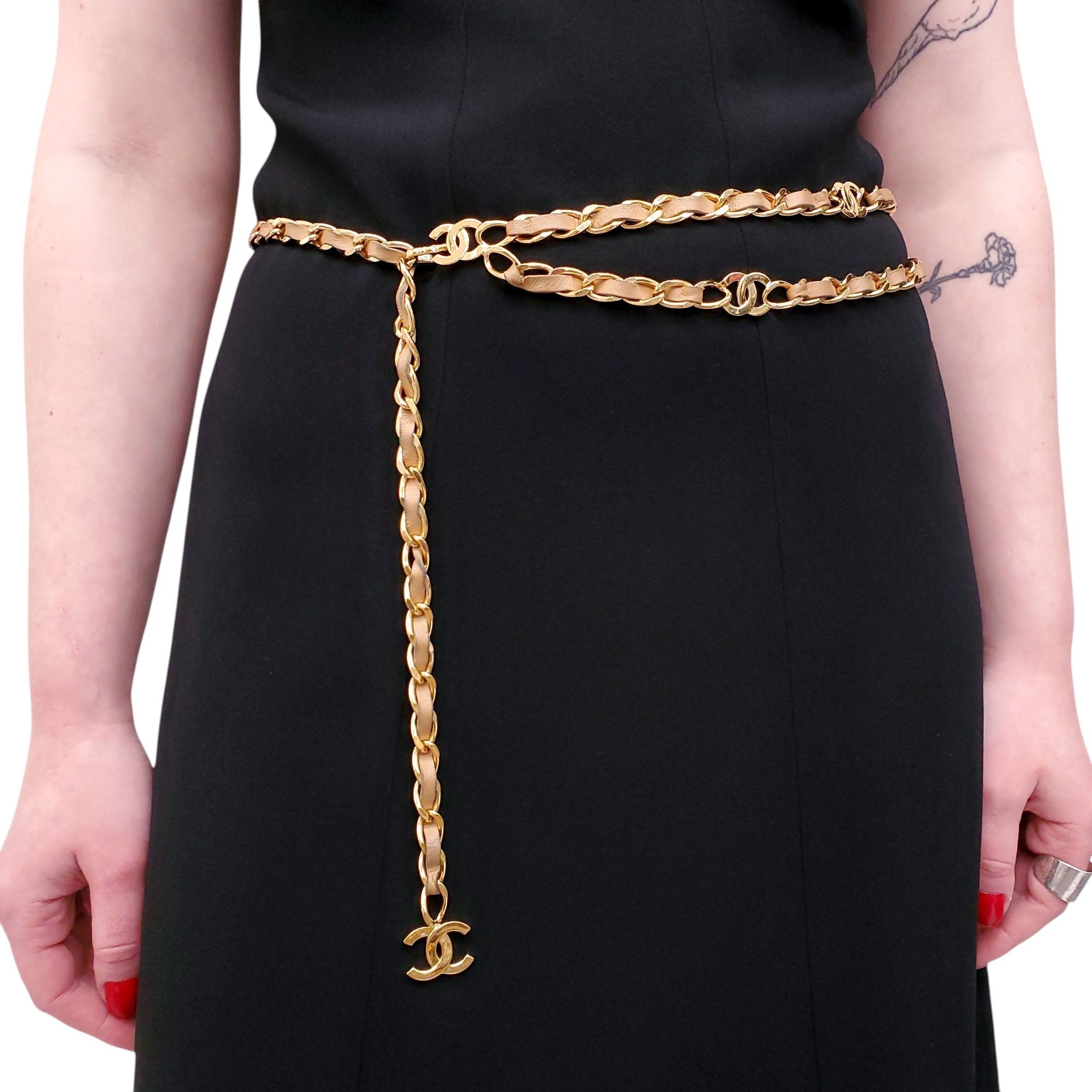 CHANEL 90'S GOLD PLATED CAMEL LEATHER CHAIN BELT WITH LOGO PENDANT