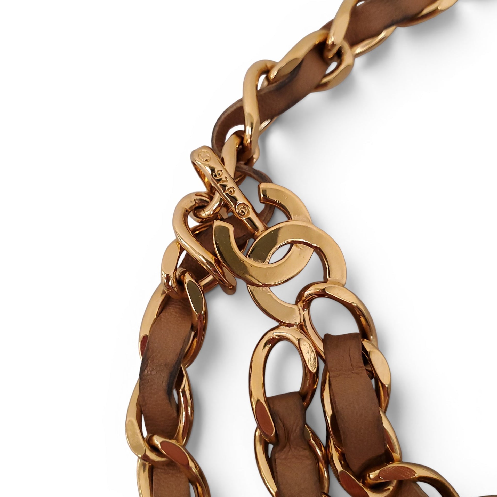 CHANEL 90'S GOLD PLATED CAMEL LEATHER CHAIN BELT WITH LOGO PENDANT