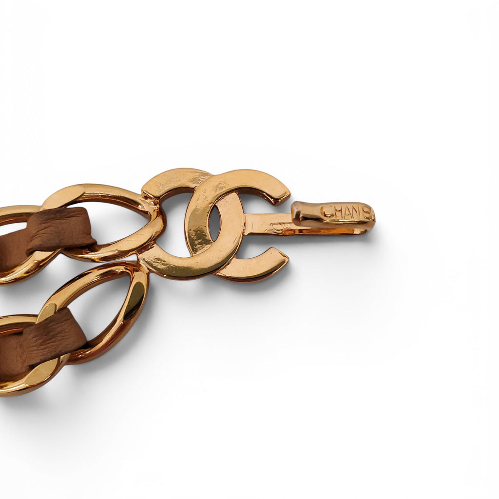 CHANEL 90'S GOLD PLATED CAMEL LEATHER CHAIN BELT WITH LOGO PENDANT