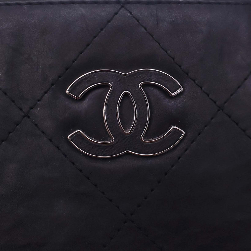 CHANEL BLACK HAMPTONS SHOPPING TOTE BAG