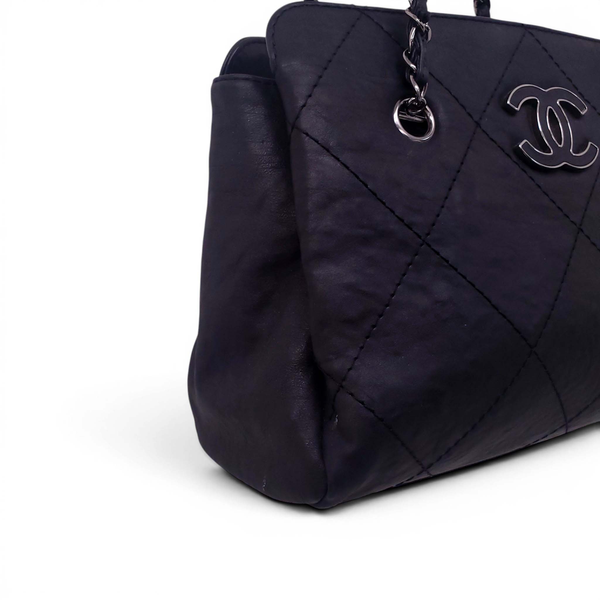 CHANEL BLACK HAMPTONS SHOPPING TOTE BAG