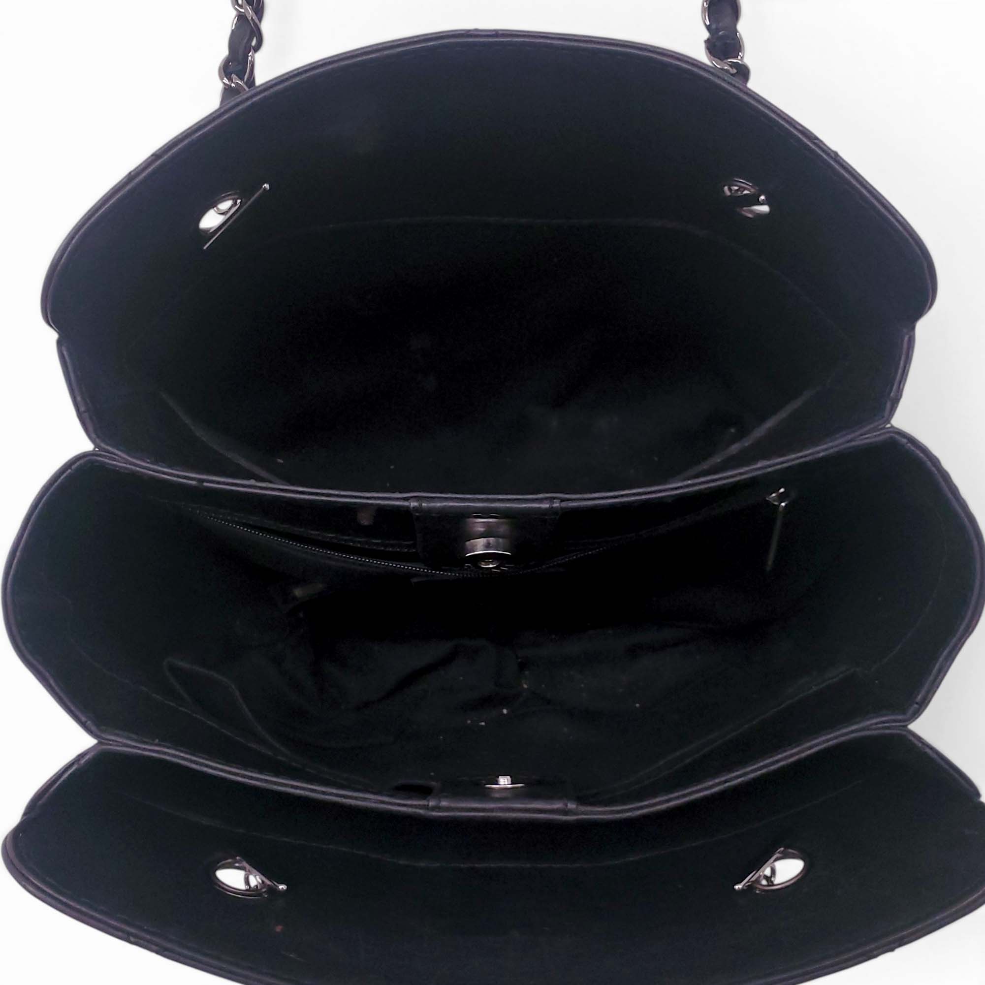 CHANEL BLACK HAMPTONS SHOPPING TOTE BAG