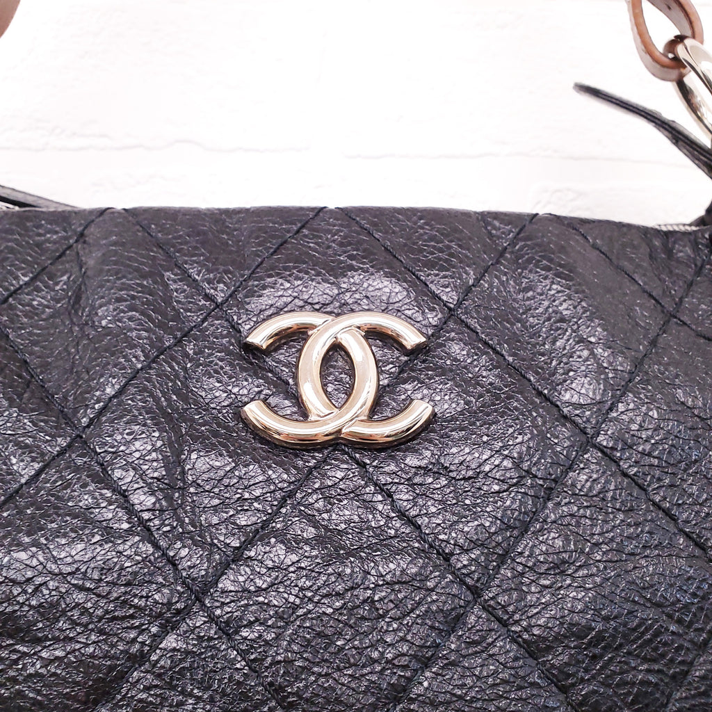 CHANEL BLACK SHOULDER BAG WITH BROWN SHOULDER STRAP