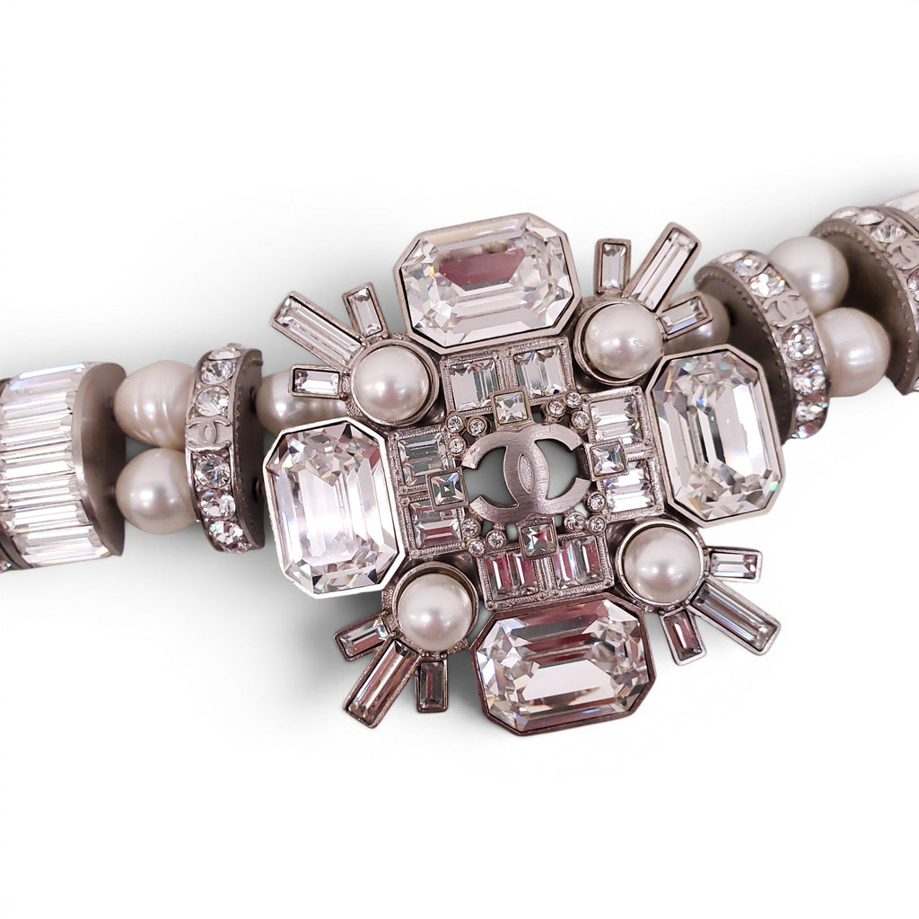 CHANEL FAUX PEARL CRYSTAL BELT
