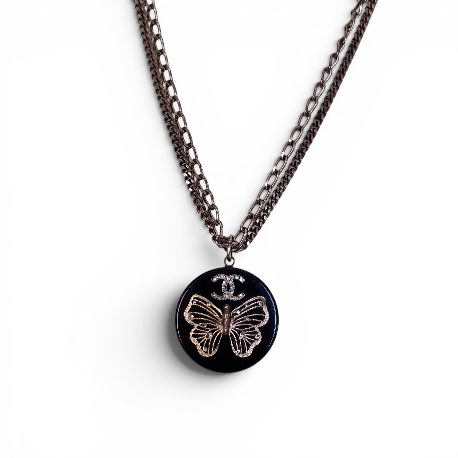 CHANEL GOLD BUTTERFLY AND CRYSTAL LOGO ENAMEL NECKLACE