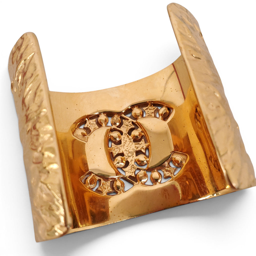 CHANEL GOLD CUFF WITH PEARL AND CRYSTAL CC LOGO