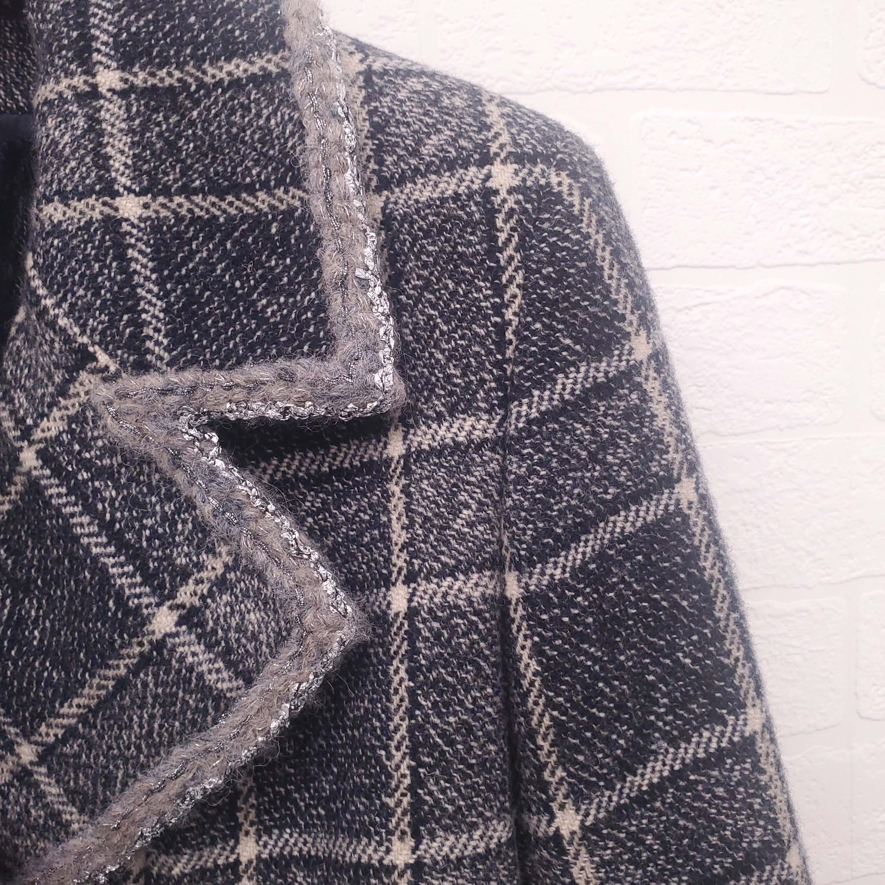 CHANEL GREY METALLIC TWEED PLAID JACKET WITH CRYSTAL LOGO BUTTONS - SIZE 40