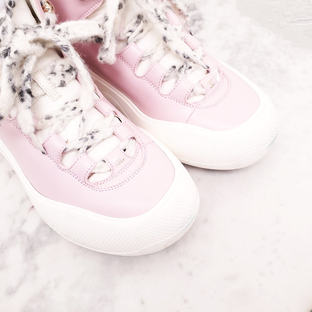 CHANEL PINK LEATHER LOGO BOOTS - SIZE 38.5