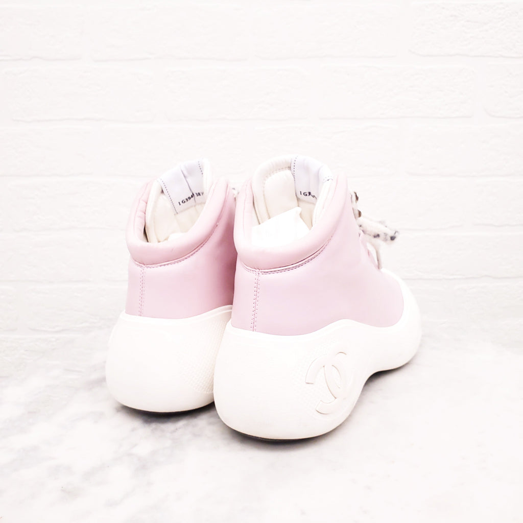 CHANEL PINK LEATHER LOGO BOOTS - SIZE 38.5