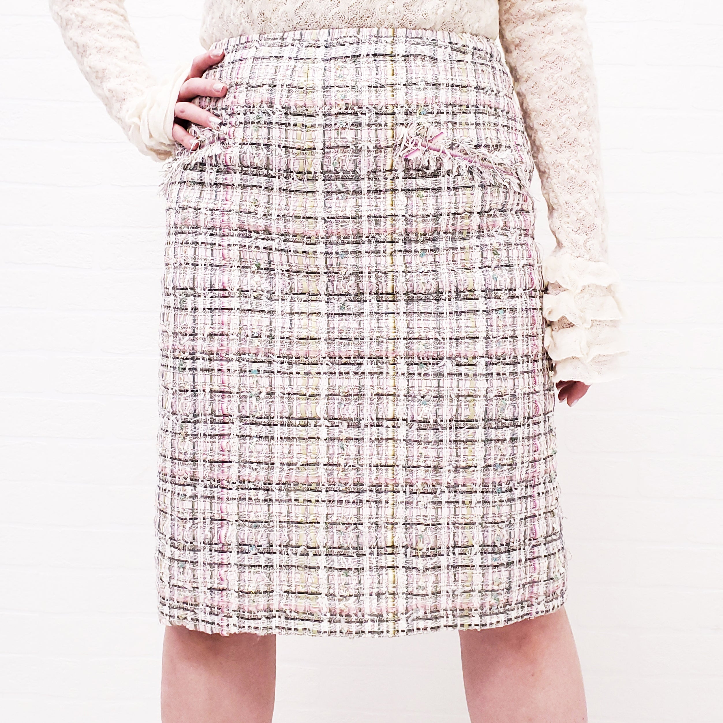 CHANEL PINK TWEED SPARKLE SKIRT - SIZE 38