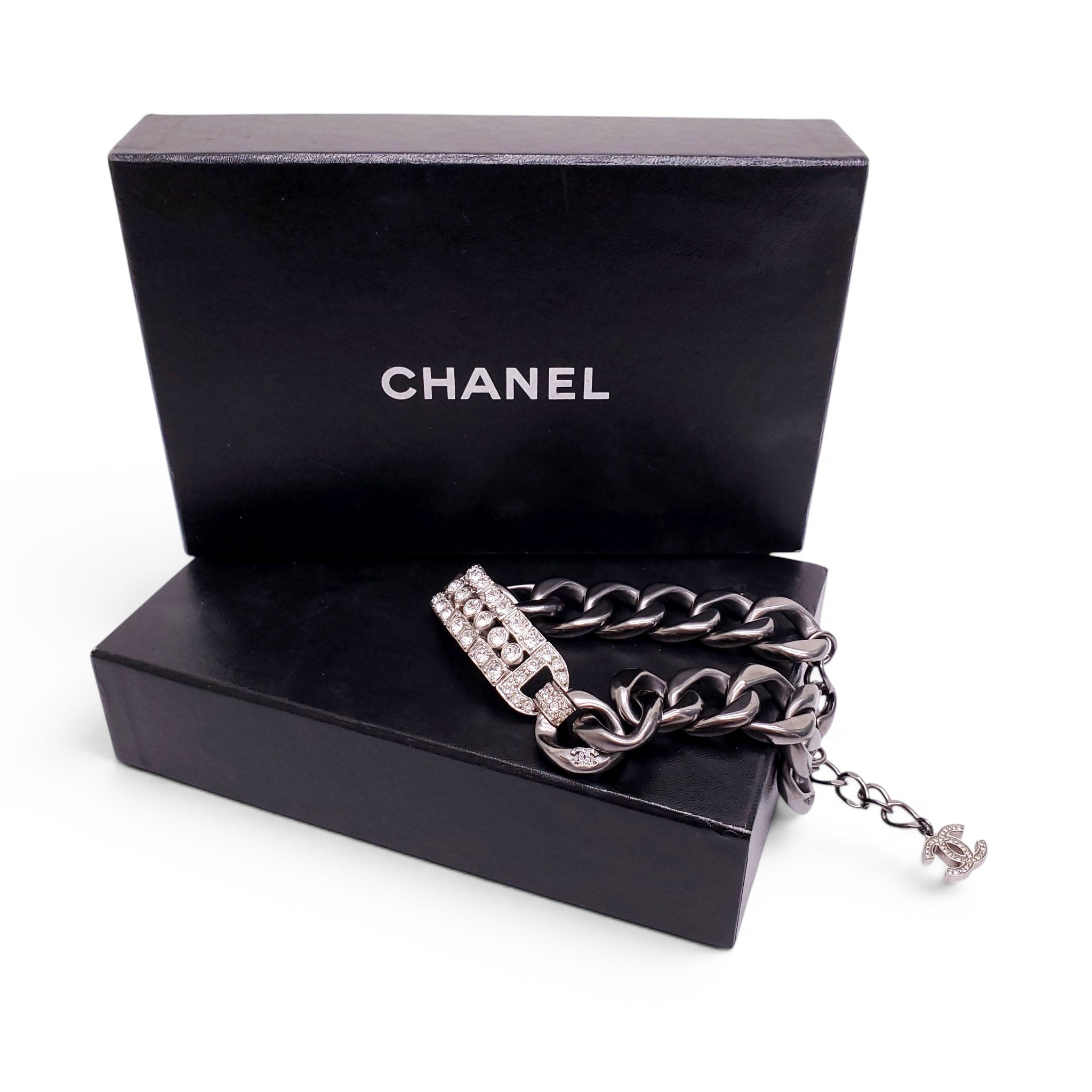 CHANEL SILVER CHAIN AND CRYSTAL CHOKER NECKLACE
