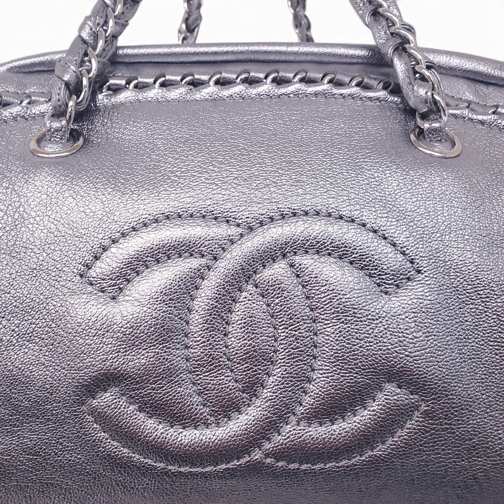 CHANEL SILVER METALLIC LARGE LUX LIGNE BOWLER BAG