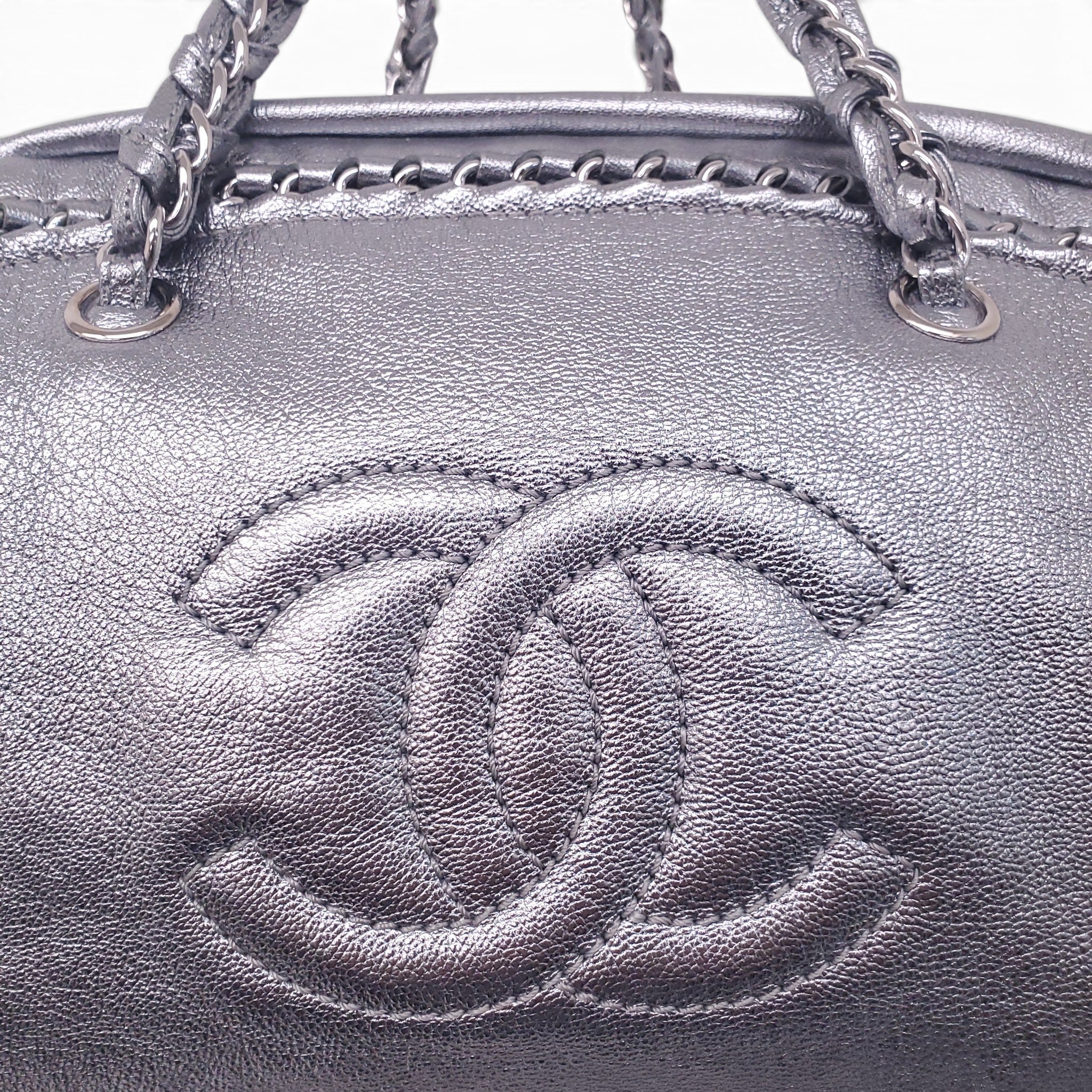 CHANEL SILVER METALLIC LARGE LUX LIGNE BOWLER BAG