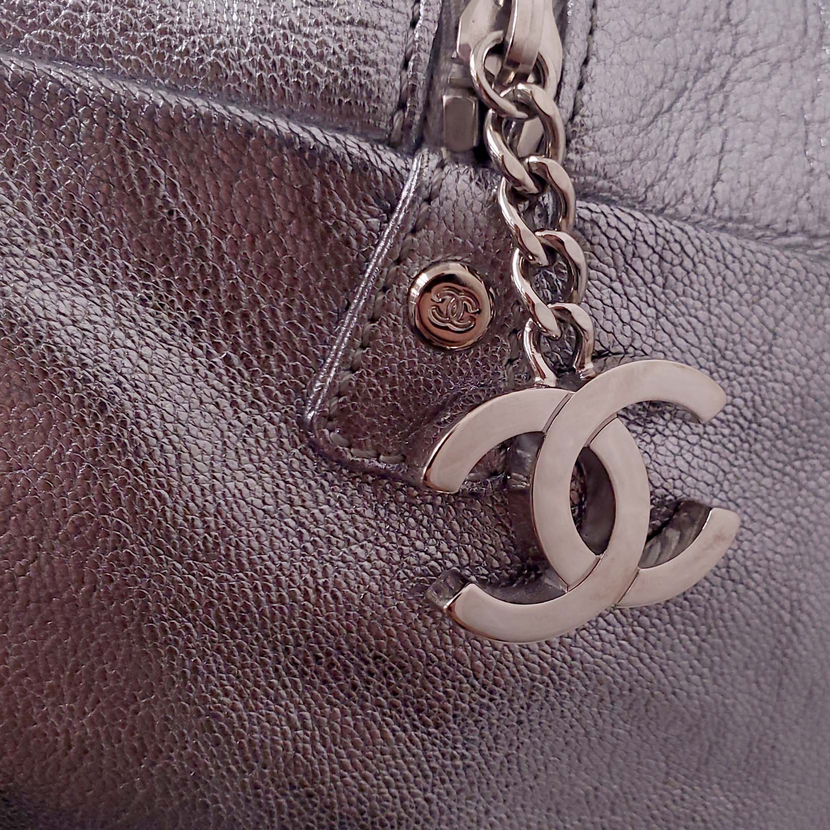 CHANEL SILVER METALLIC LARGE LUX LIGNE BOWLER BAG