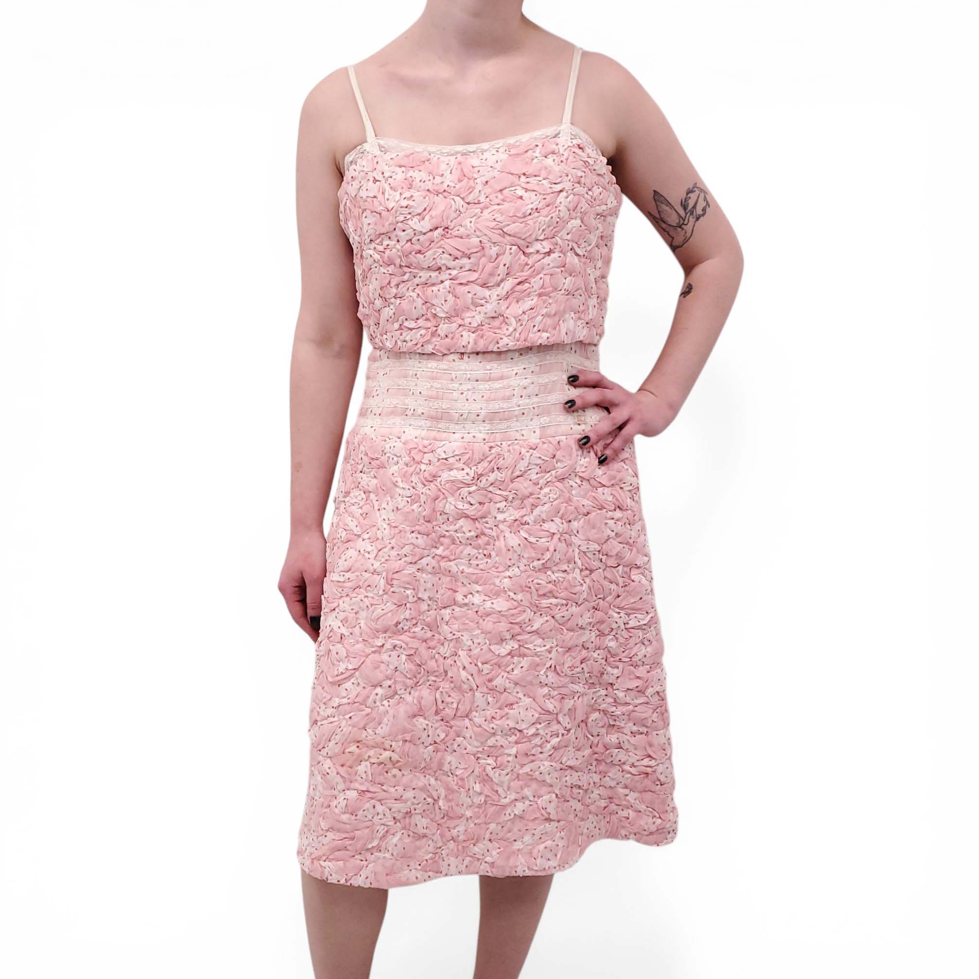 CHANEL S/S 2002 PINK POLKA DOT RUCHED PATTERNED DRESS WITH LACE AND LOGO DETAIL - SIZE 40