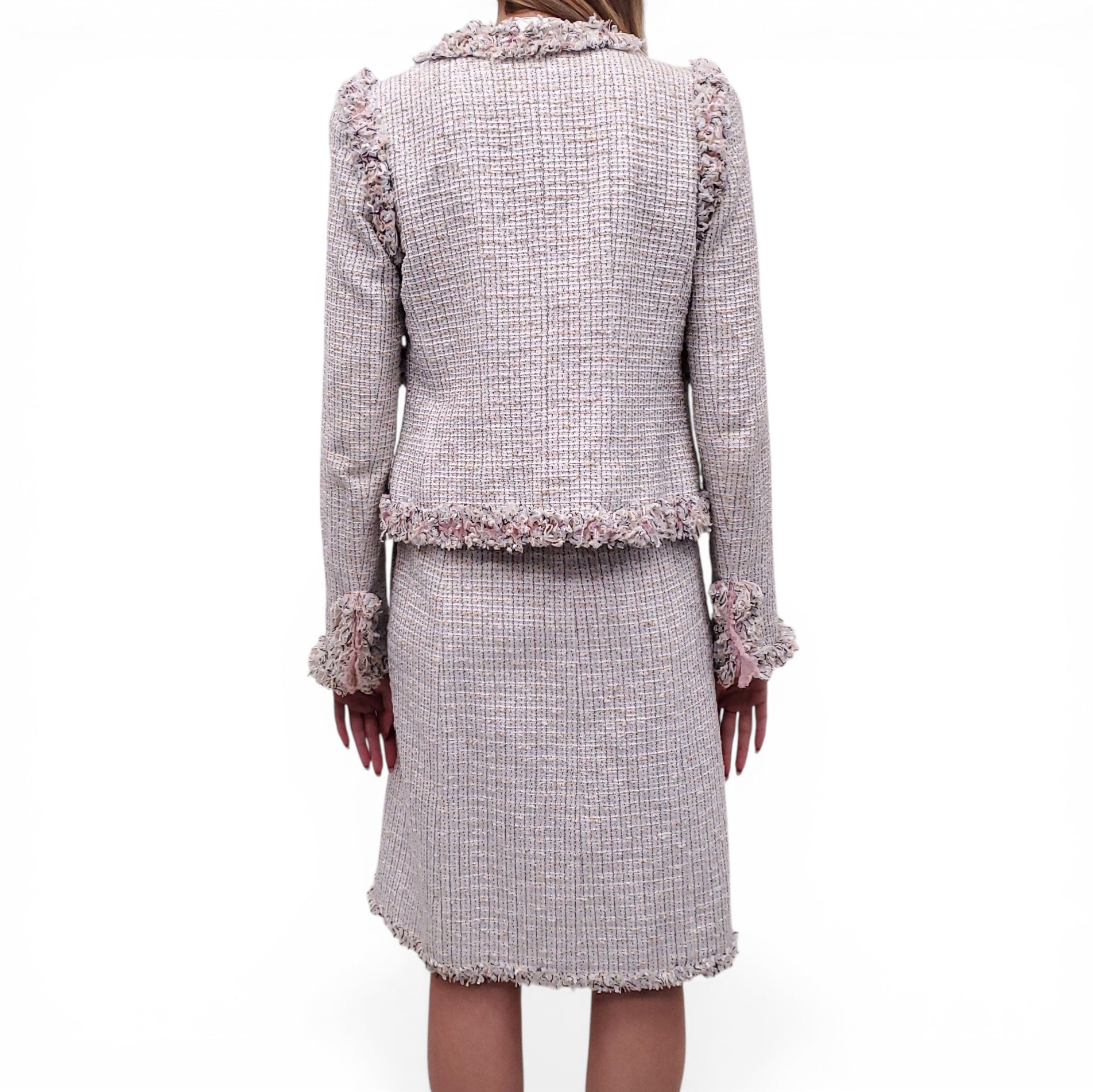 CHANEL S/S 2004 BABY BLUE AND PINK TWEED SUIT WITH FRINGE DETAIL AND PEARL BUTTONS - SIZE 38/40