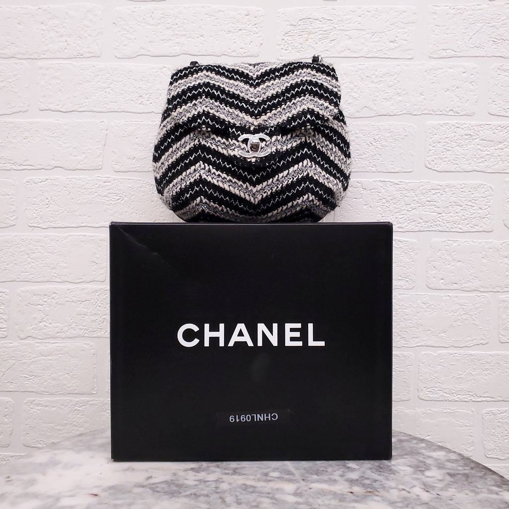 CHANEL TWEED CHEVRON TOP HANDLE FLAP BAG