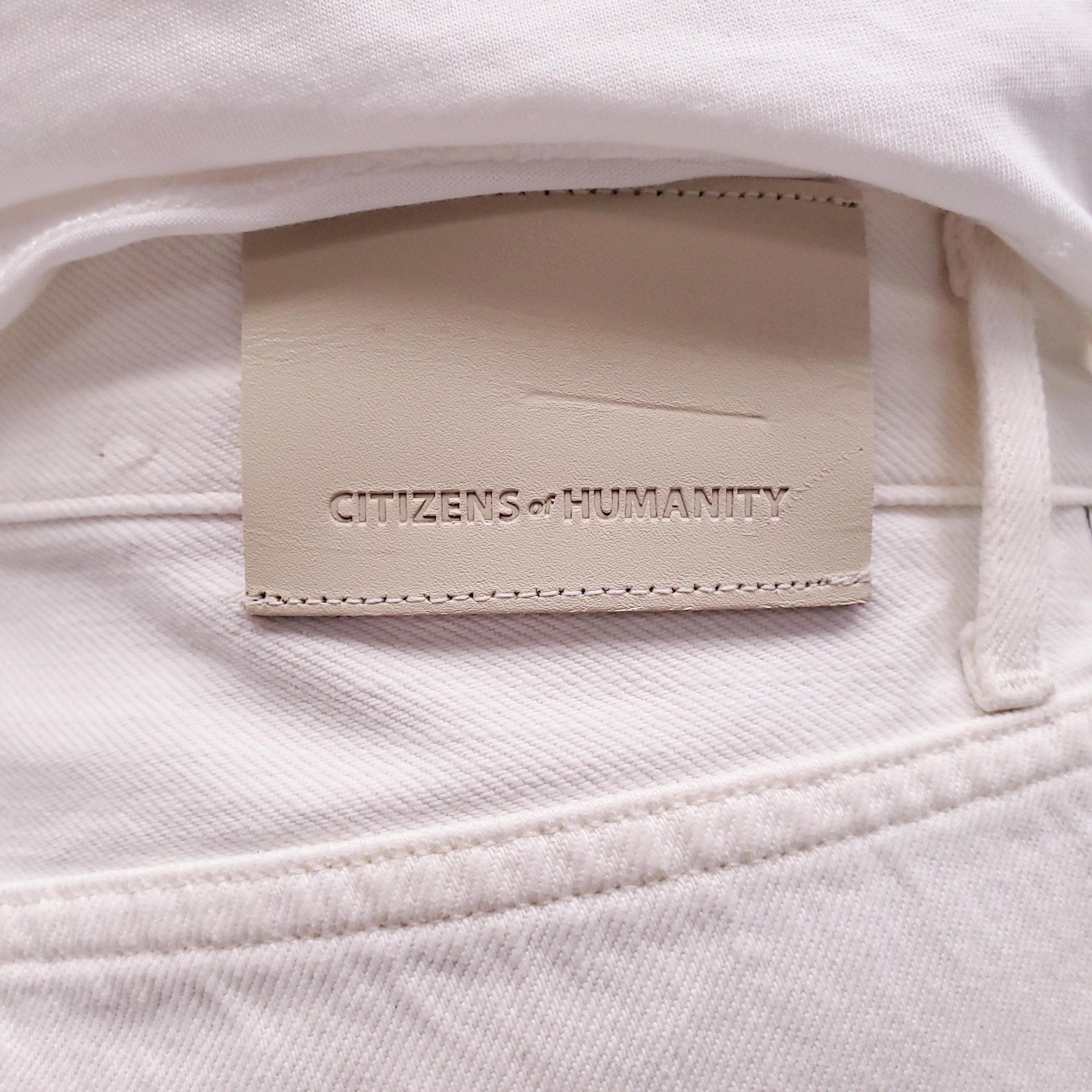 CITIZENS OF HUMANITY WHITE 'CAMILLA' DENIM SHORTS - SIZE 29