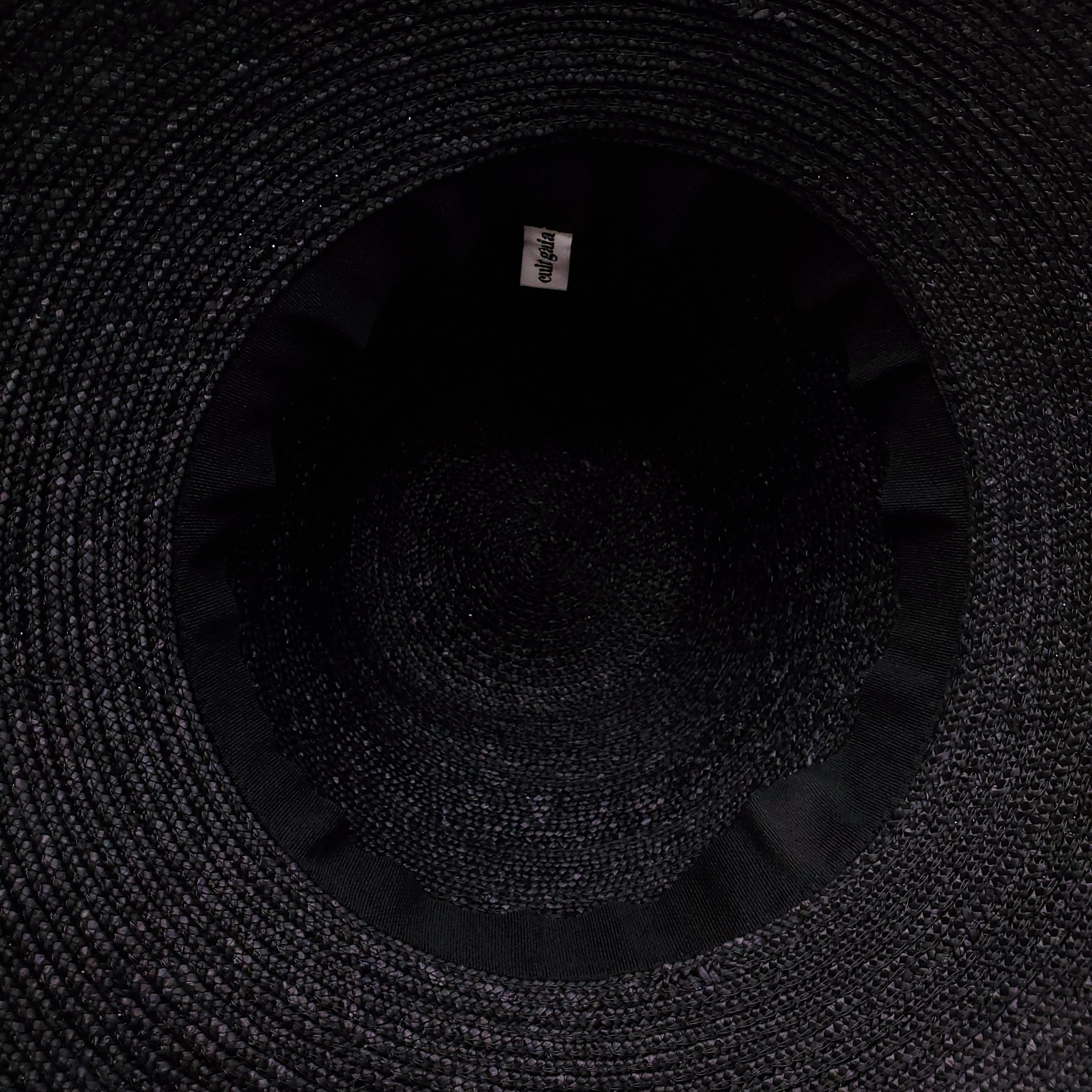 CULT GAIA BLACK RAFFIA HAT