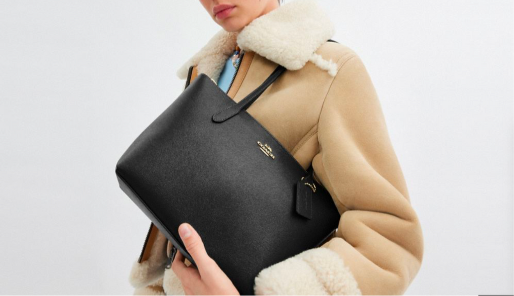 NWT Coach Fiona Zip Tote In Leather Gold/Black