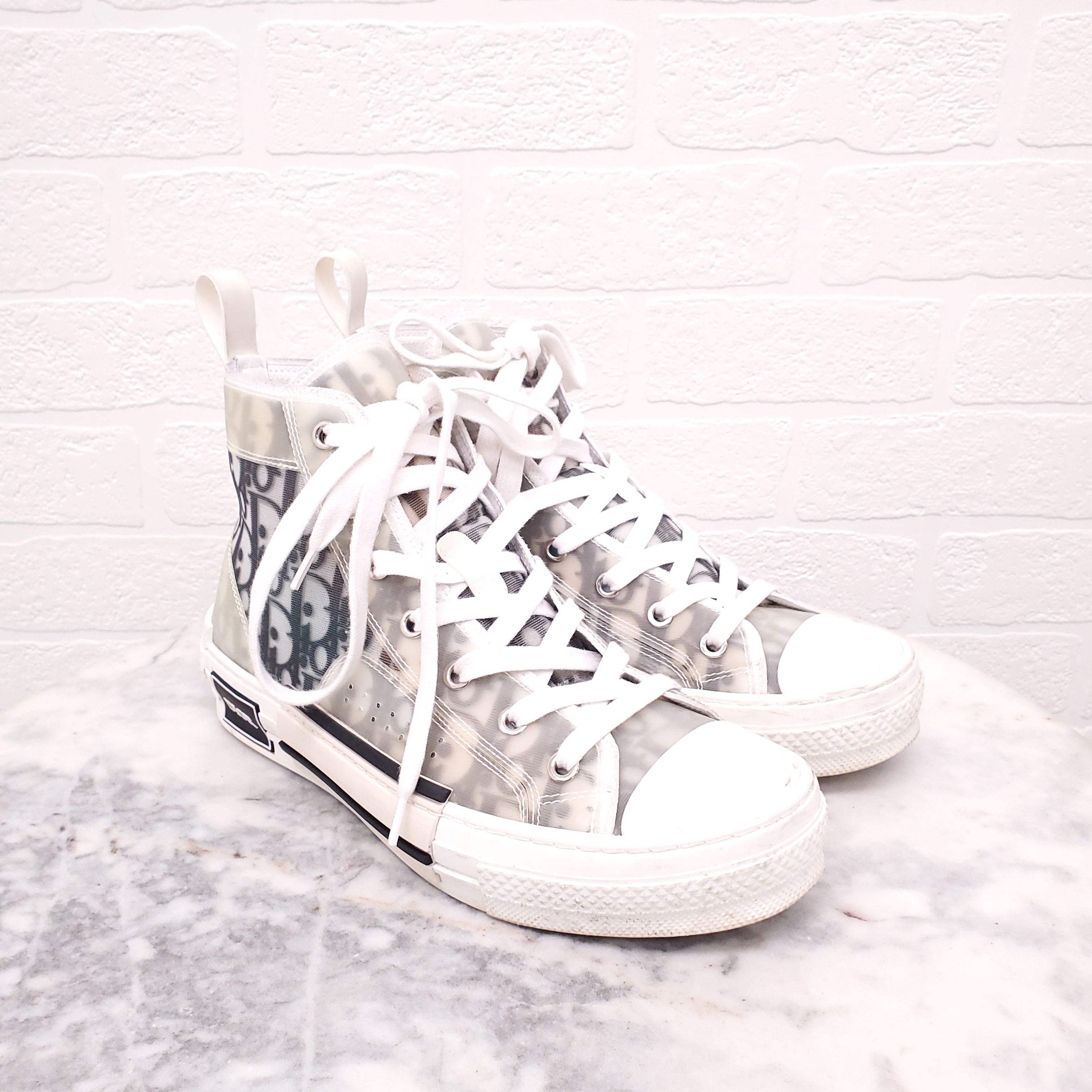 DIOR LOGO HIGHTOP SNEAKERS - SIZE 38