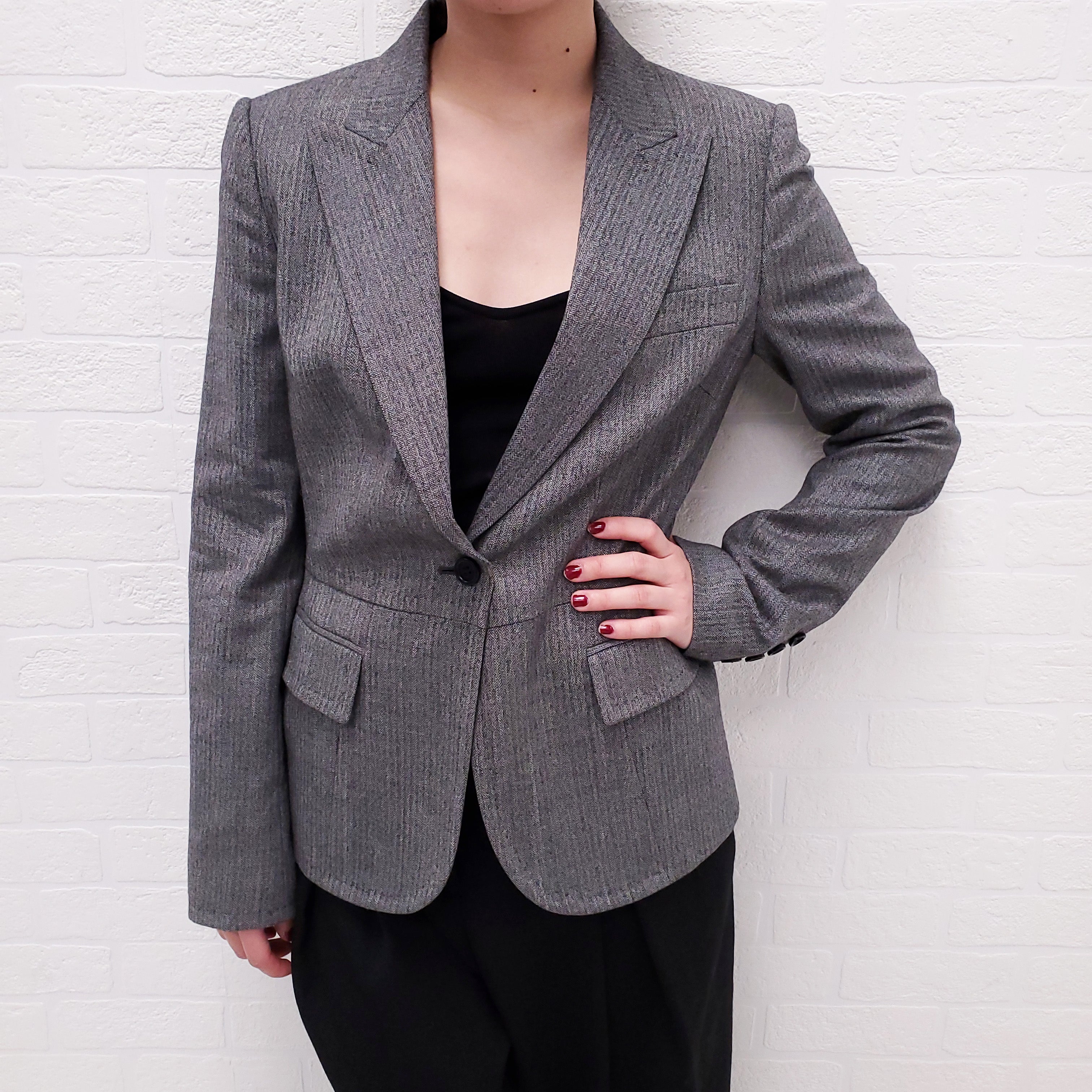 DOLCE & GABBANA GREY HOUNDSTOOTH BLAZER WITH LEOPARD INTERIOR - SIZE 40