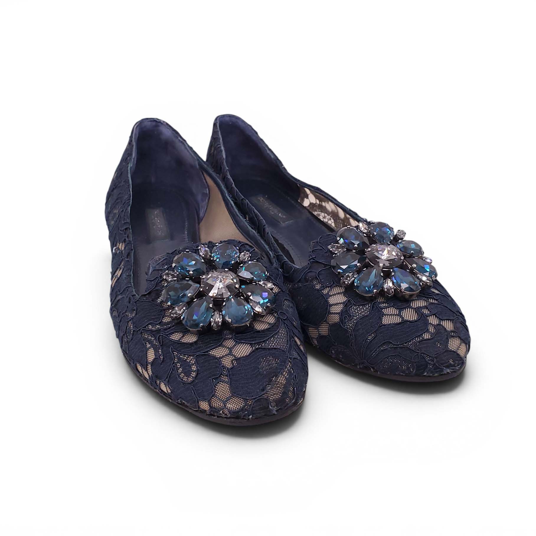 DOLCE & GABBANA NAVY LACE FLATS WITH CRYSTAL DETAIL - SIZE 38.5
